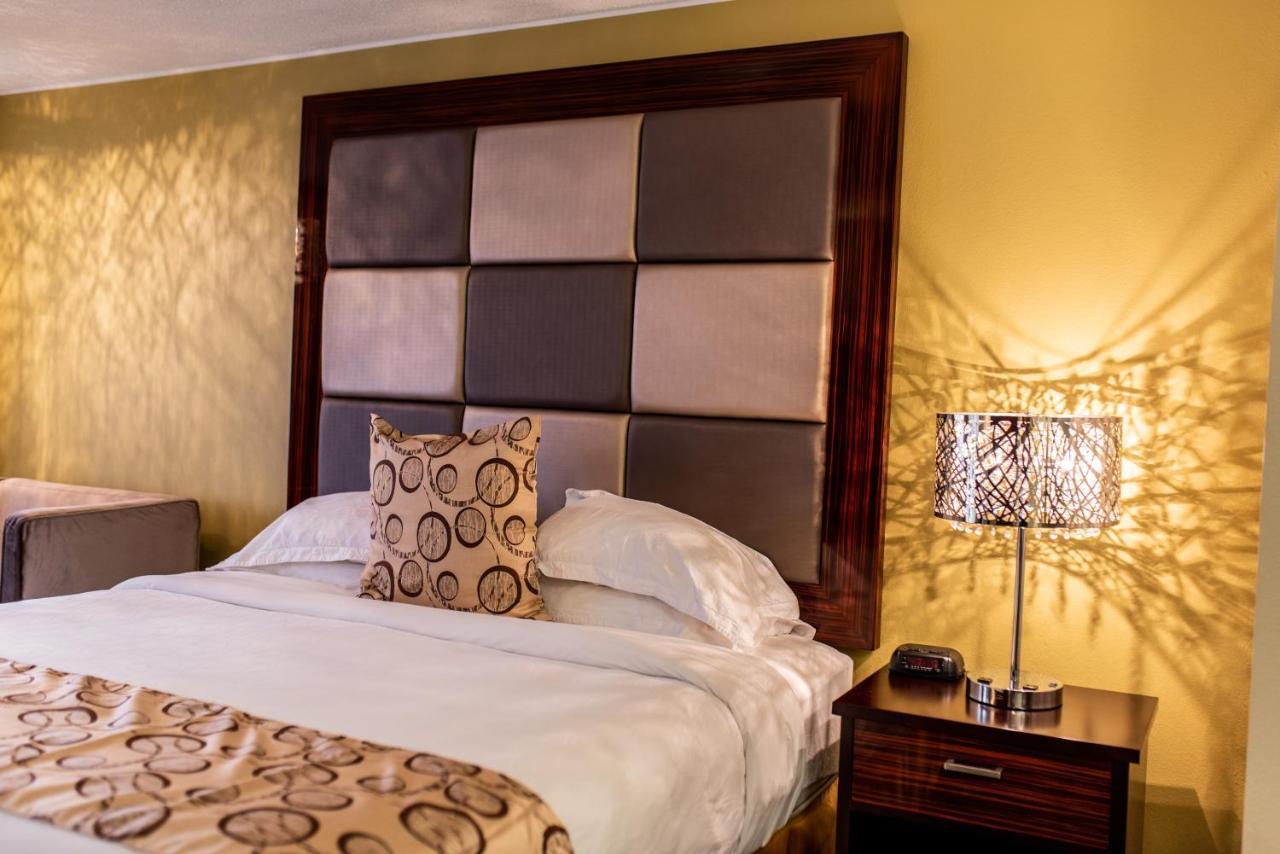 Gateway Inn And Suites Salida Bagian luar foto