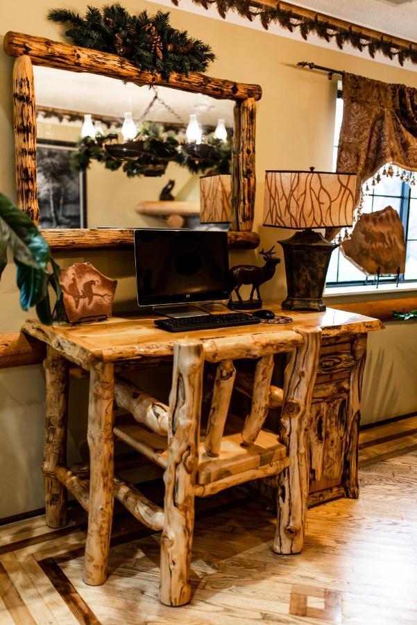 Gateway Inn And Suites Salida Bagian luar foto