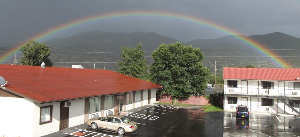 Gateway Inn And Suites Salida Bagian luar foto